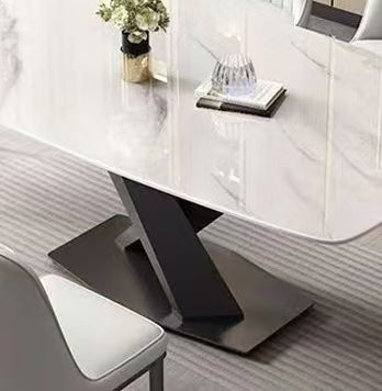 欣家居 義式輕奢 現代高級感 交叉臺 潘多拉岩板餐桌
